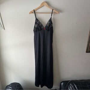 VTG Petra Fashions Black Lace Slip Nightgown Dress Nylon Size M Made In USA